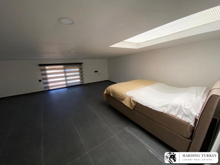 Image No.20-4 Bed Semi-Detached for sale