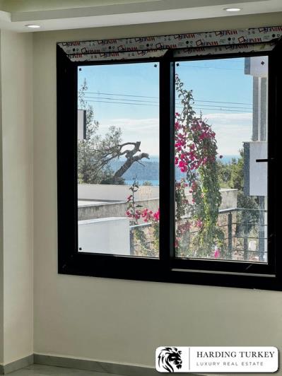 Image No.11-3 Bed Semi-Detached for sale