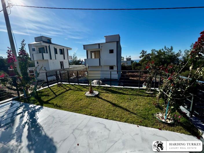 Image No.17-3 Bed Semi-Detached for sale