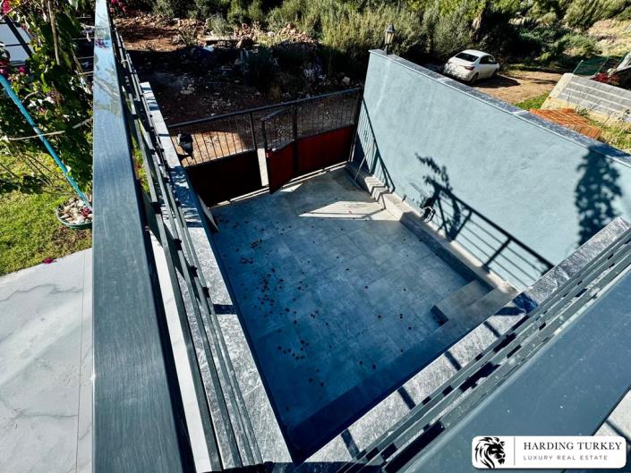 Image No.19-3 Bed Semi-Detached for sale