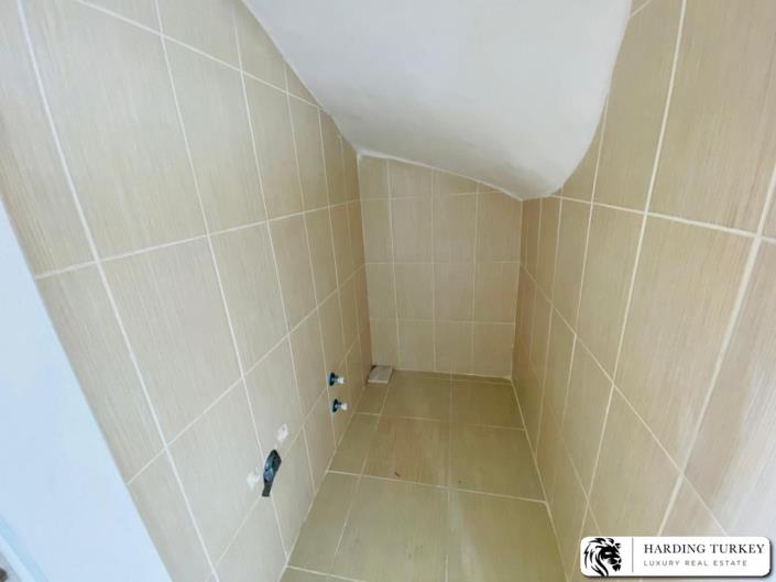 Image No.16-3 Bed Duplex for sale