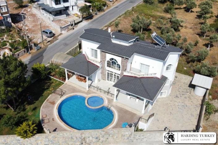 Image No.3-5 Bed Villa / Detached for sale