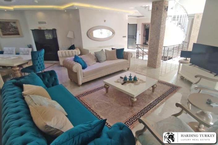 Image No.6-5 Bed Villa / Detached for sale