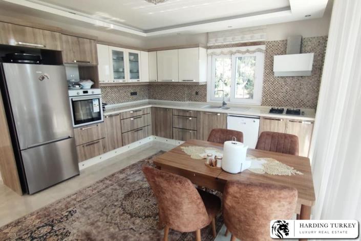 Image No.18-5 Bed Villa / Detached for sale