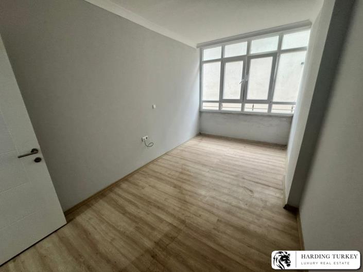 Image No.10-1 Bed Apartment for sale