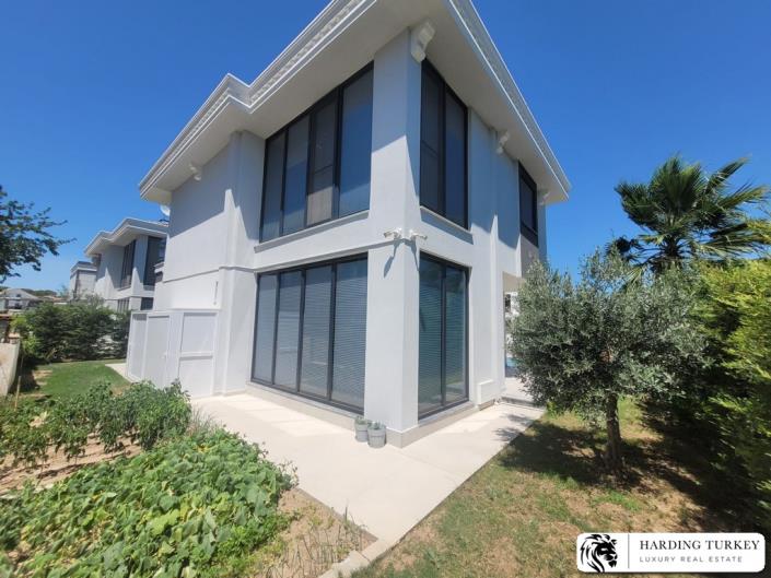 Image No.40-Villa / Détaché de 4 chambres à vendre à Altinkum