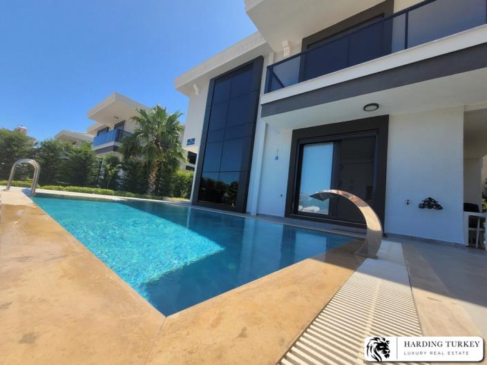 Image No.54-Villa / Détaché de 4 chambres à vendre à Altinkum