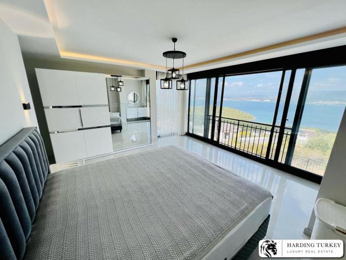 Image No.5-4 Bed Villa / Detached for sale