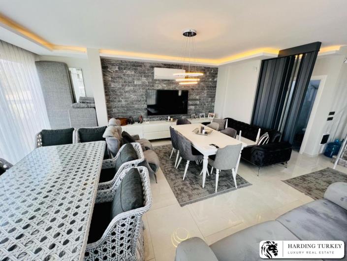 Image No.8-4 Bed Villa / Detached for sale