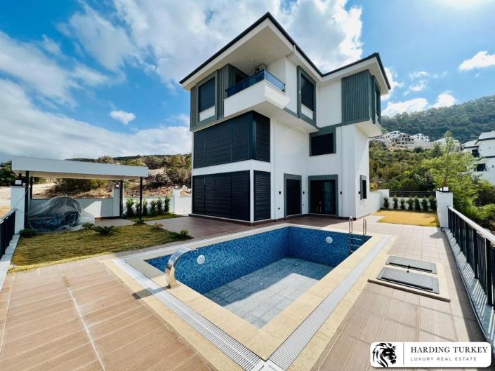 Image No.14-4 Bed Villa / Detached for sale