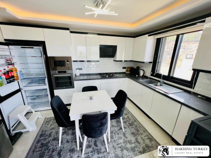 Image No.20-4 Bed Villa / Detached for sale