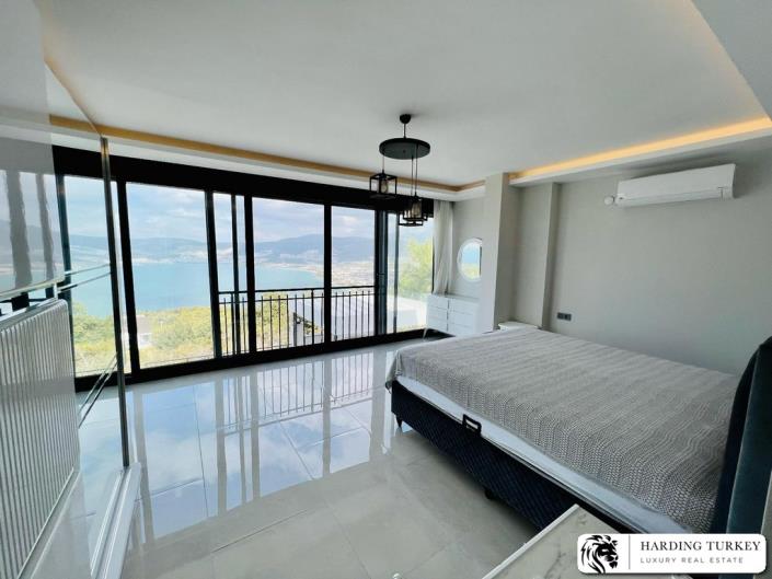 Image No.23-4 Bed Villa / Detached for sale