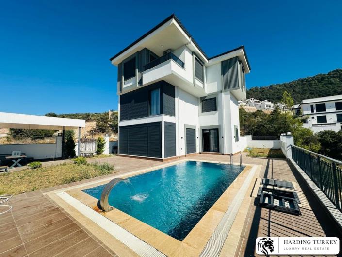 Image No.29-4 Bed Villa / Detached for sale