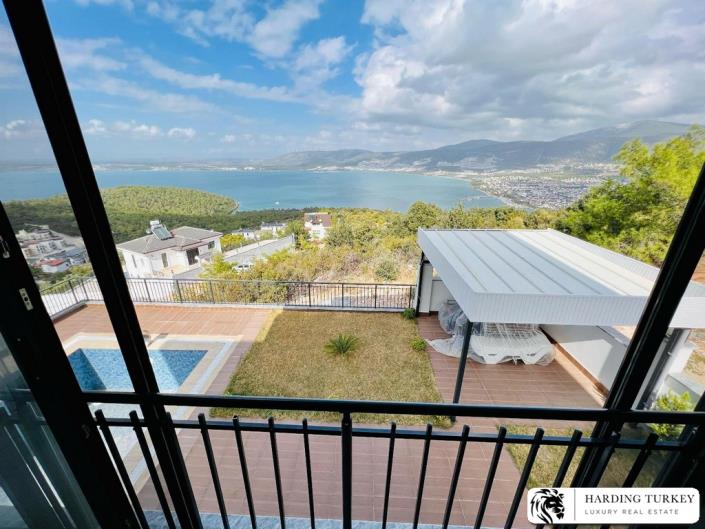 Image No.30-4 Bed Villa / Detached for sale