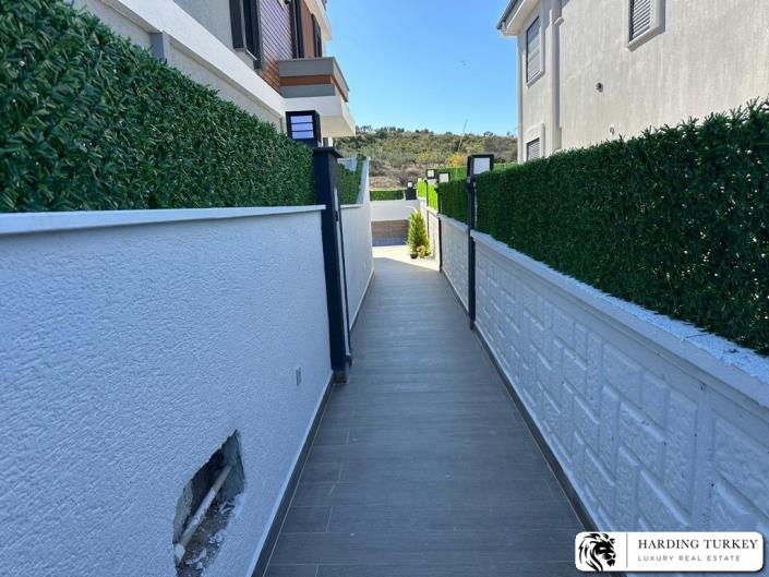 Image No.6-2 Bed Semi-Detached for sale