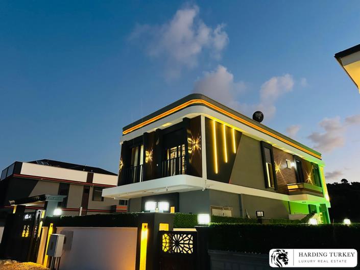 Image No.15-2 Bed Semi-Detached for sale