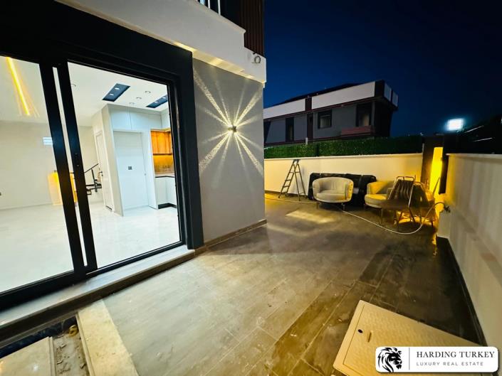 Image No.29-2 Bed Semi-Detached for sale