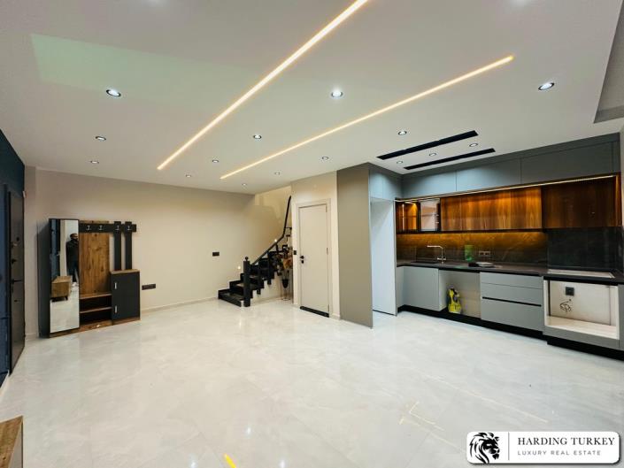 Image No.37-2 Bed Semi-Detached for sale