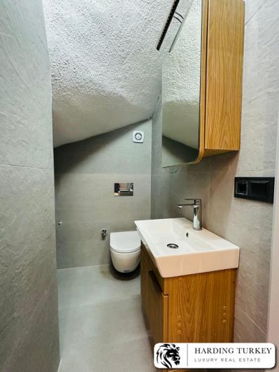 Image No.45-2 Bed Semi-Detached for sale