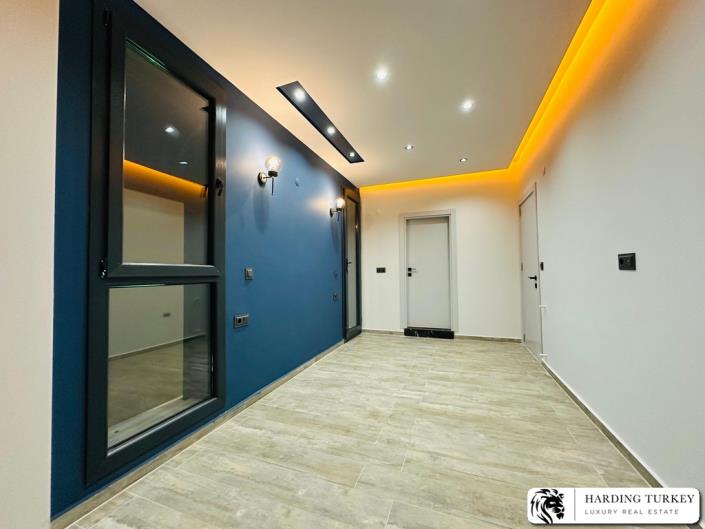 Image No.55-2 Bed Semi-Detached for sale