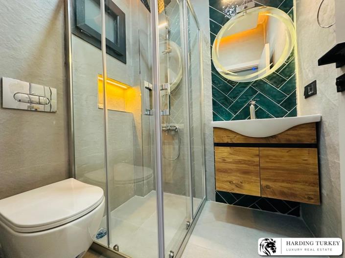 Image No.57-2 Bed Semi-Detached for sale