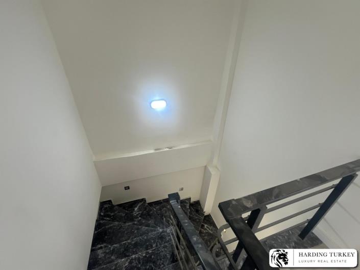 Image No.15-3 Bed Duplex for sale