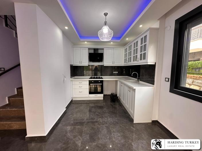 Image No.13-3 Bed Semi-Detached for sale