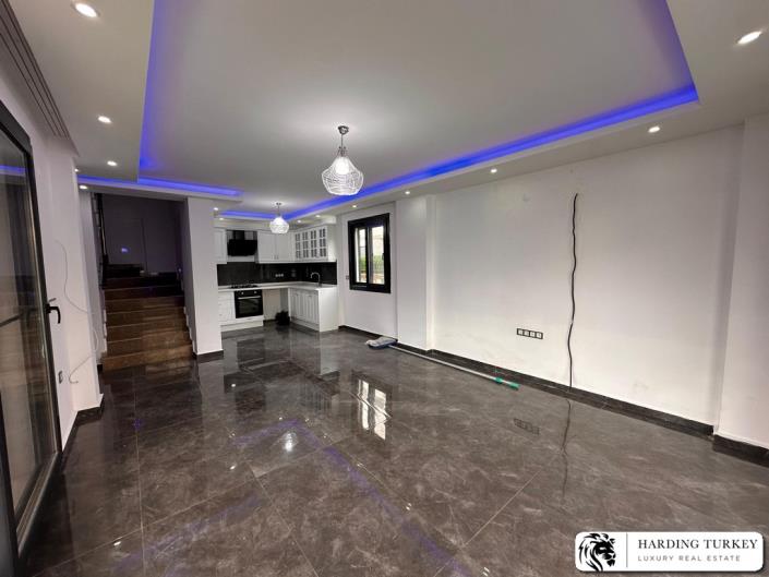 Image No.14-3 Bed Semi-Detached for sale