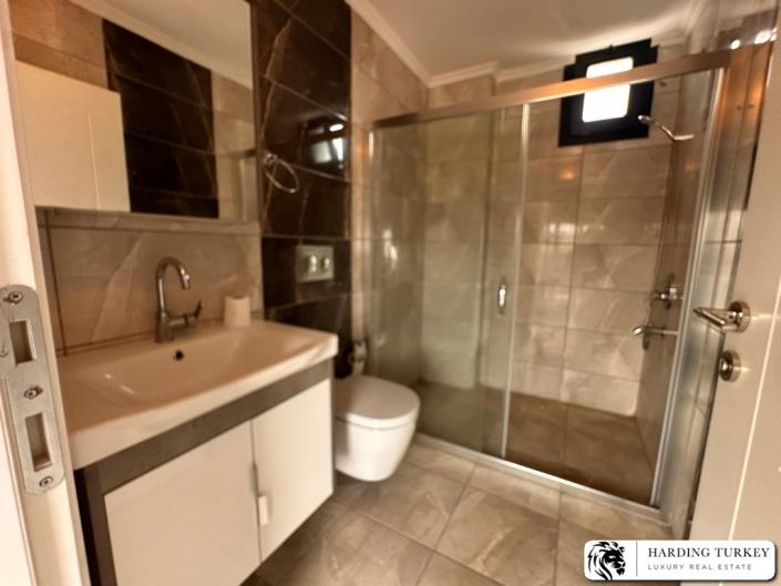 Image No.16-3 Bed Semi-Detached for sale