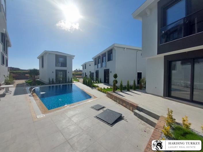 Image No.11-3 Bed Semi-Detached for sale