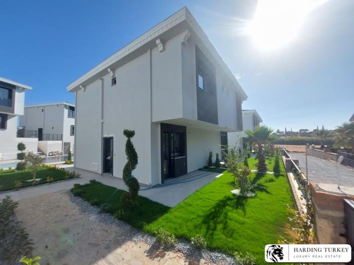 Image No.17-3 Bed Semi-Detached for sale