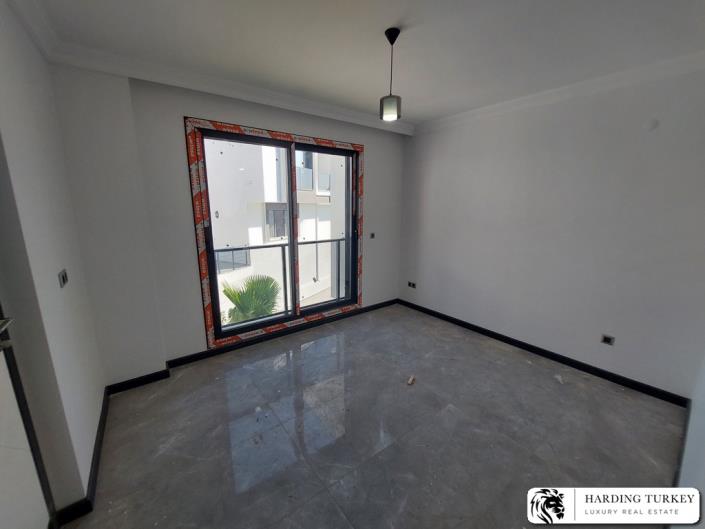 Image No.25-3 Bed Semi-Detached for sale