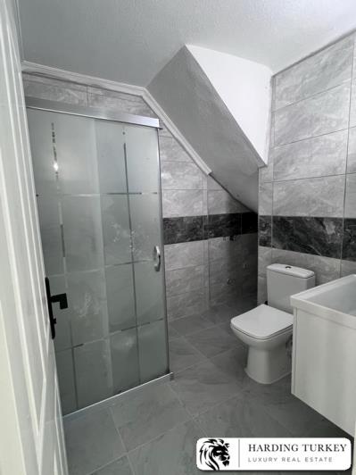 Image No.7-3 Bed Duplex for sale