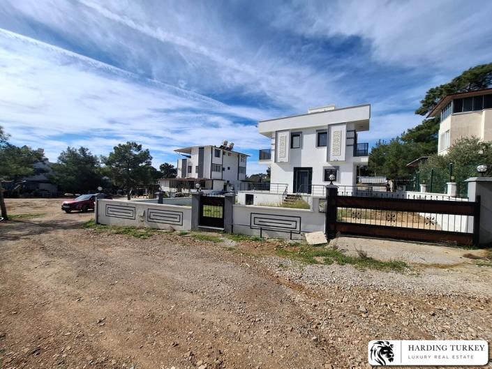 Image No.3-3 Bed Semi-Detached for sale