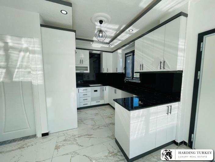 Image No.12-3 Bed Semi-Detached for sale