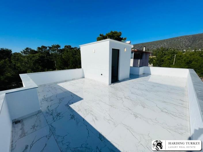 Image No.27-3 Bed Semi-Detached for sale