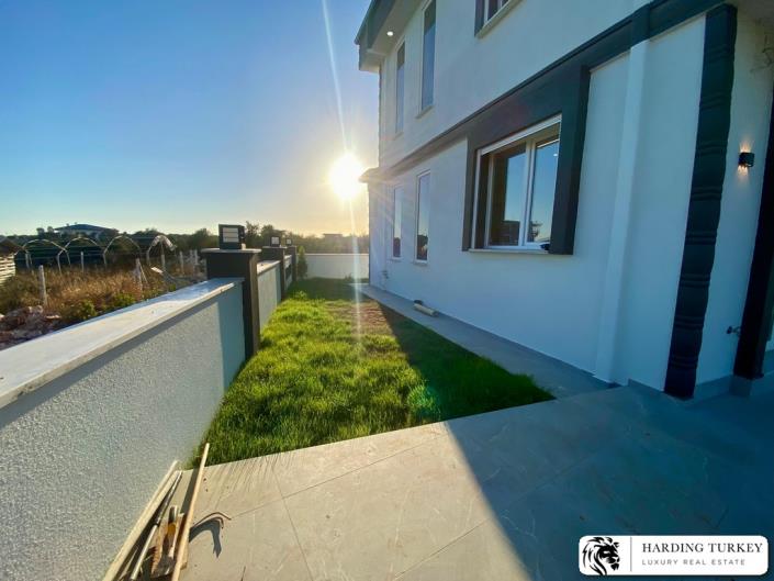 Image No.26-4 Bed Villa / Detached for sale