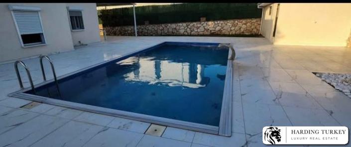 Image No.9-4 Bed Villa / Detached for sale