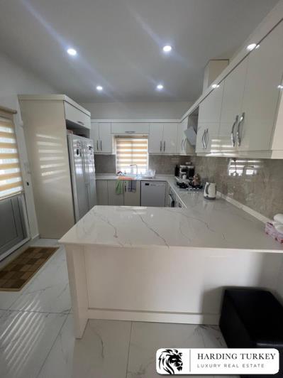 Image No.24-4 Bed Villa / Detached for sale