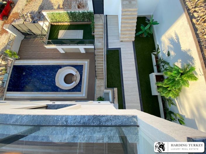 Image No.2-4 Bed Villa / Detached for sale