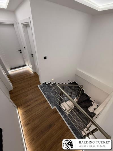 Image No.24-3 Bed Villa / Detached for sale