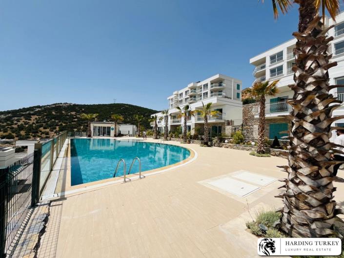 Image No.4-2 Bed Semi-Detached for sale