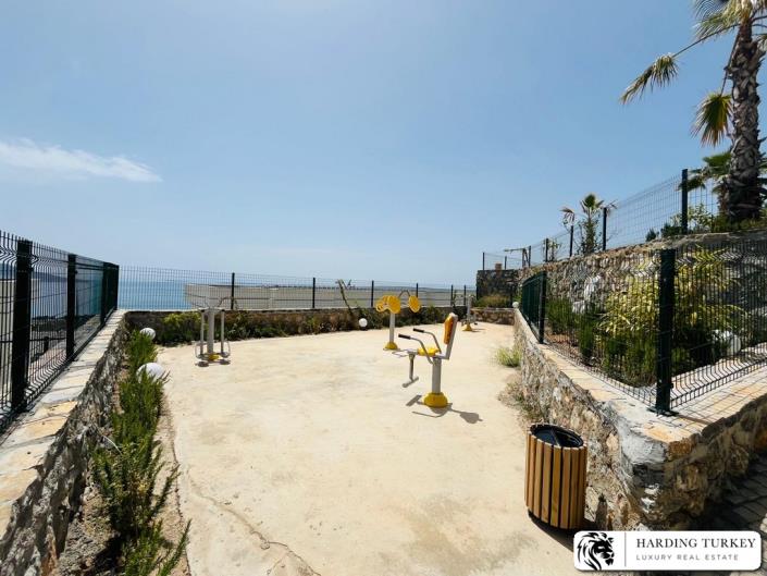 Image No.10-2 Bed Semi-Detached for sale