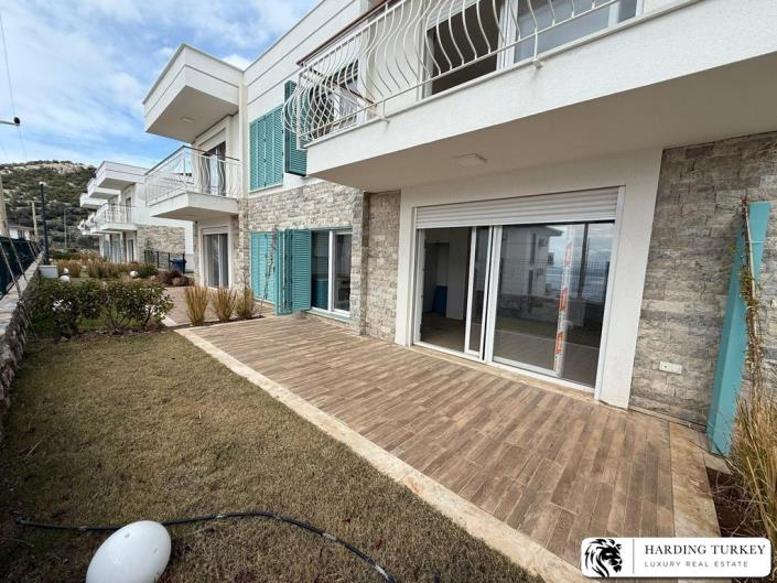 Image No.19-2 Bed Semi-Detached for sale