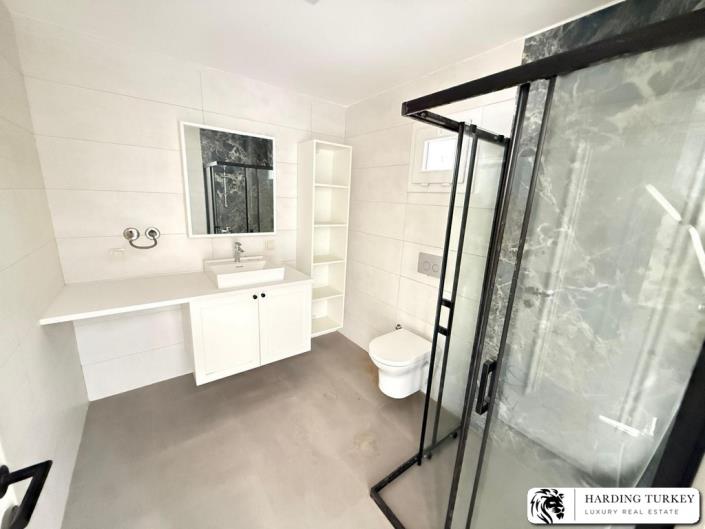 Image No.34-2 Bed Semi-Detached for sale