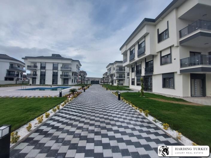 Image No.10-3 Bed Duplex for sale