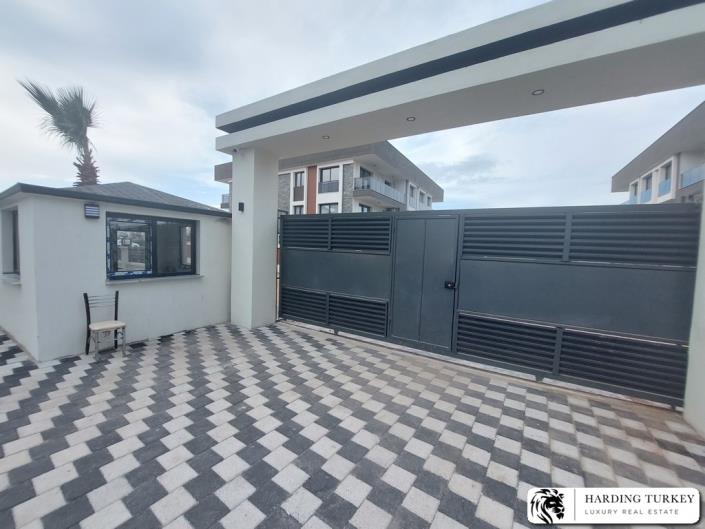 Image No.12-3 Bed Duplex for sale