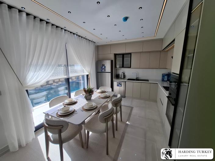 Image No.19-4 Bed Villa / Detached for sale