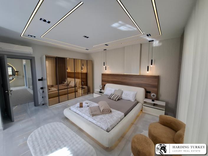 Image No.28-4 Bed Villa / Detached for sale