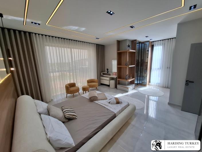 Image No.30-4 Bed Villa / Detached for sale